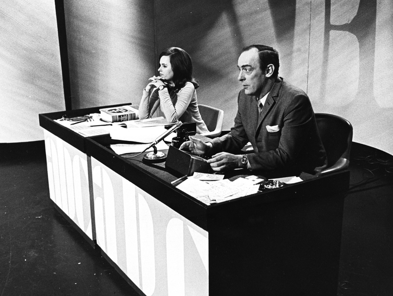 File:Givemeyourword host.jpg