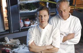 Image:Kitchen criminals chefs.jpg