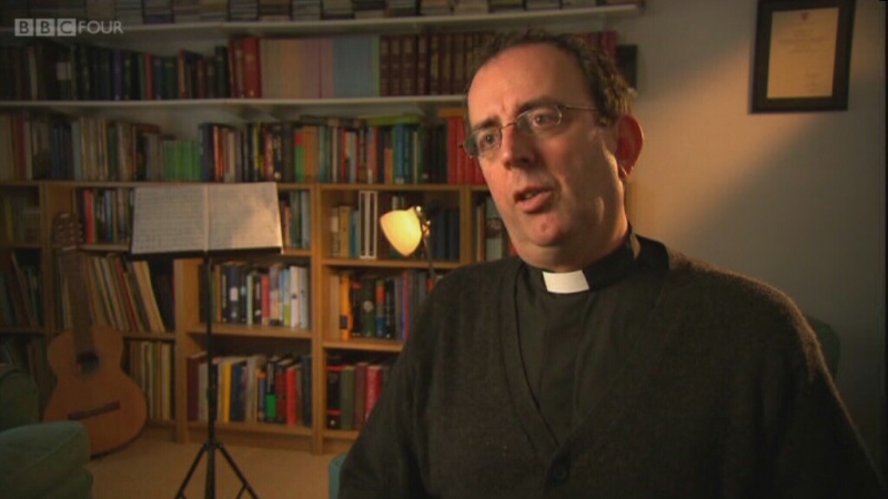 File:Richard Coles in study.jpg