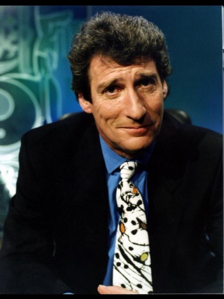 File:Universitychallenge paxman young smug.jpg